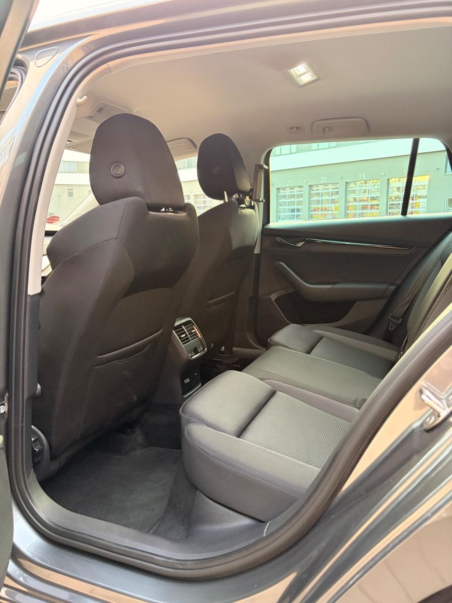 Skoda Octavia 1.5 TSIe-TEC DSG Combi Tour Sondermodell