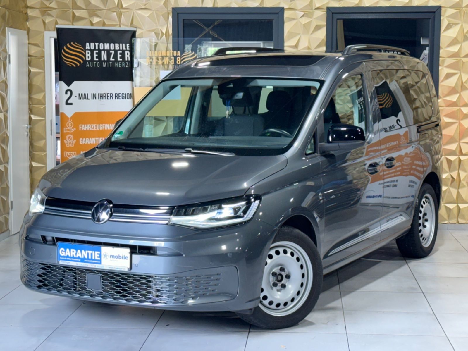 Fahrzeugabbildung Volkswagen Caddy Move//PANORAMA//KAMERA//NAVI//APPLE//SHZ