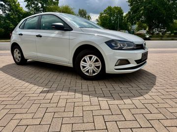 Volkswagen Polo - 1