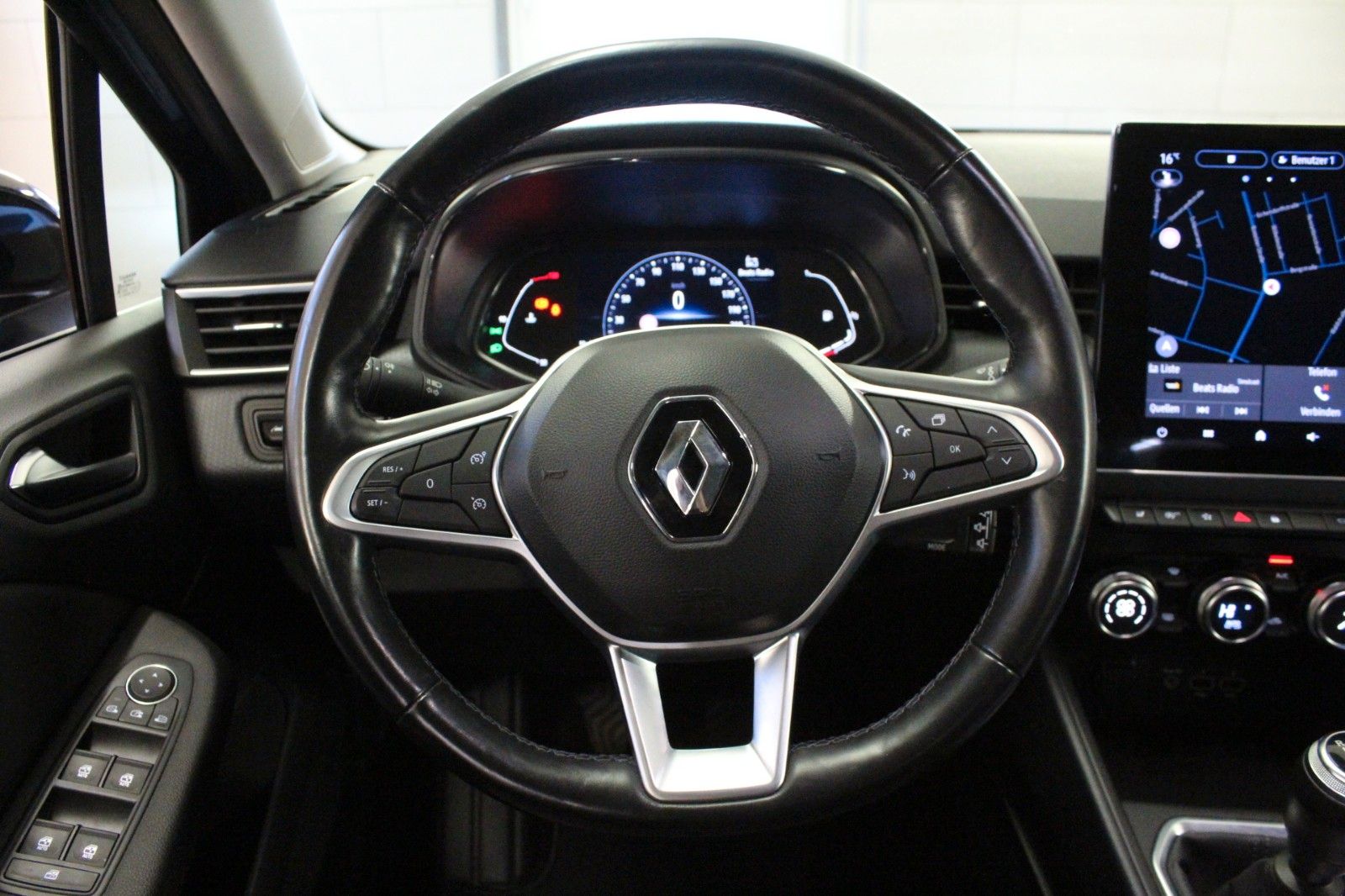 Fahrzeugabbildung Renault Clio TCe 90 Intens*Winterpaket*City Paket*