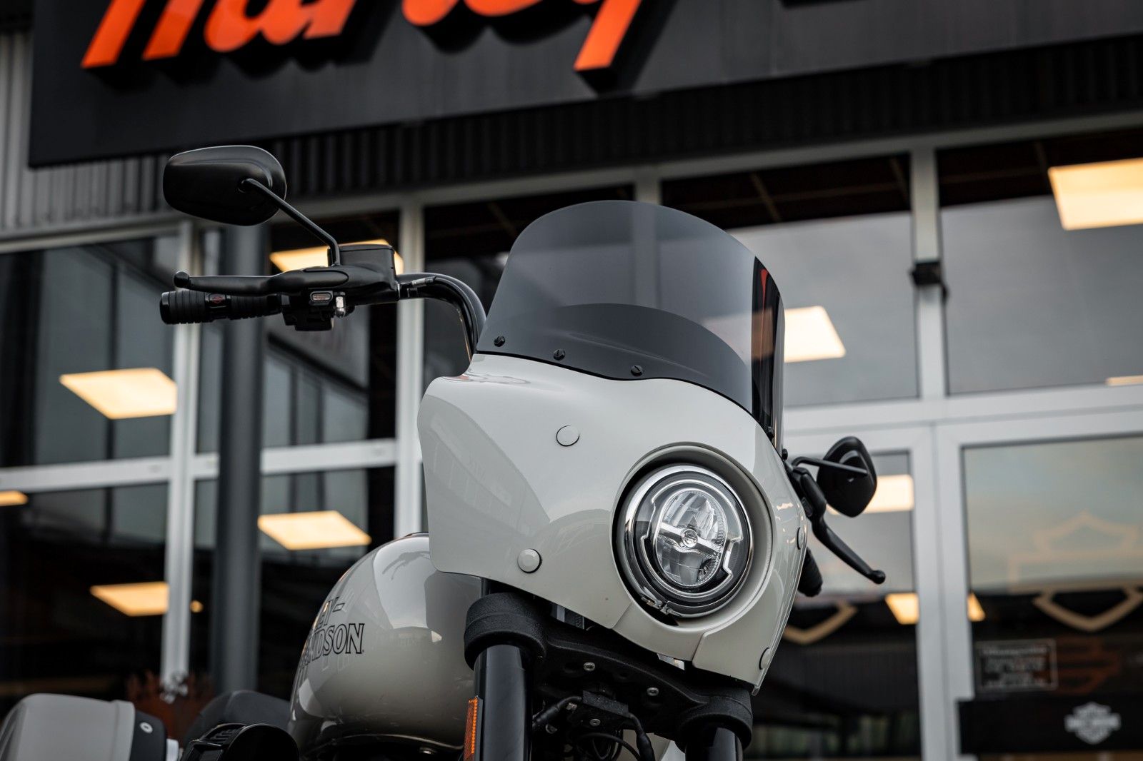 Fahrzeugabbildung Harley-Davidson FXLRS LOW RIDER S 117 CUI - JEKILL&HYDE -