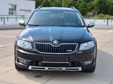 Skoda Octavia Scout 4x4  EU6 Zahnr. TÜV Neu - Skoda aus 2015