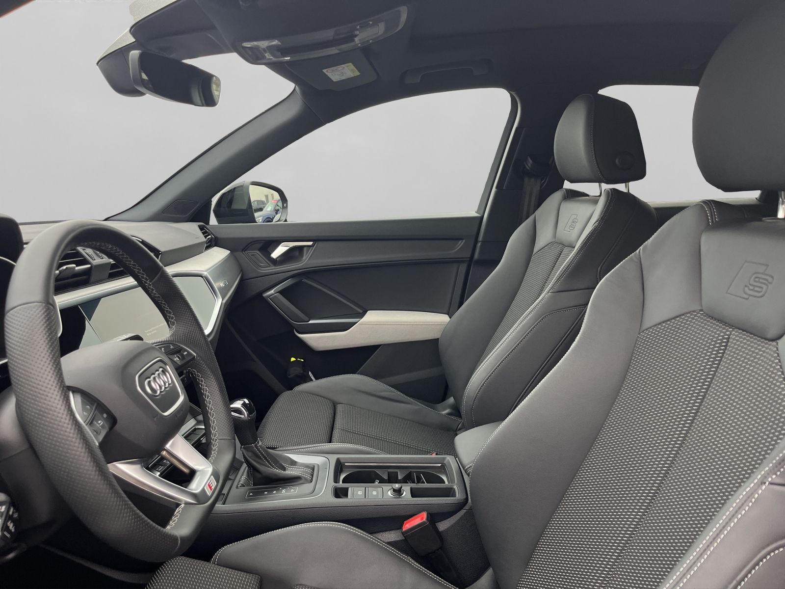 Audi Q3 - Bild 10
