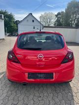 Opel Corsa D Color Edition - Opel Corsa aus 2011: Color Edition