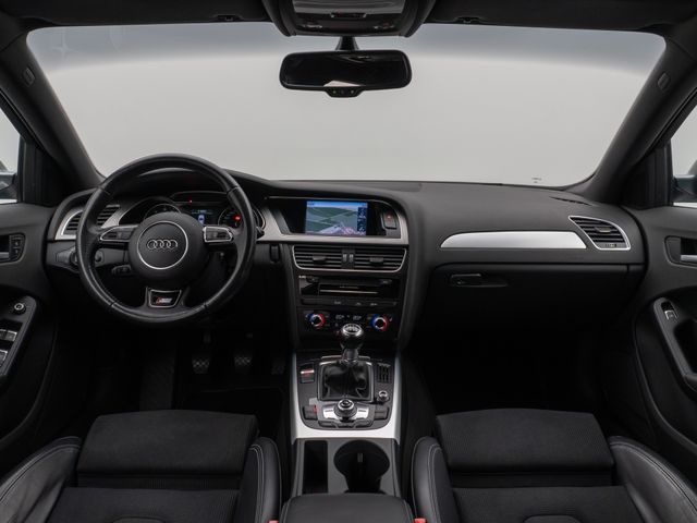 Foto Nummer 36: AUDI A4
