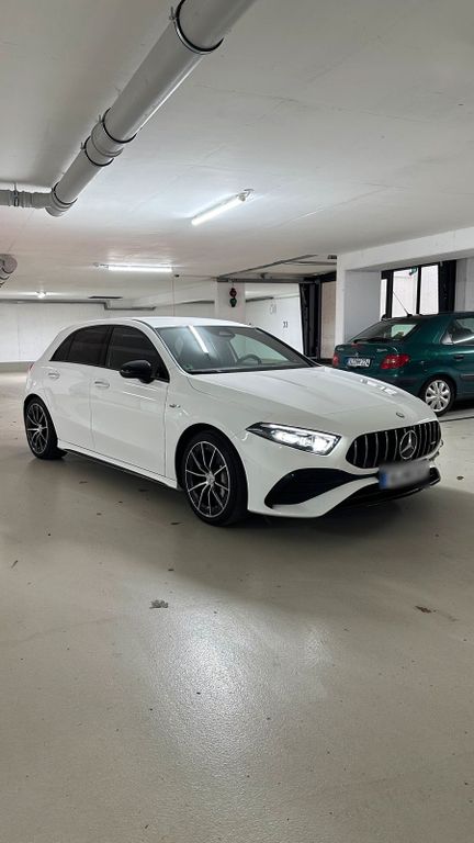 Image of Mercedes-Benz A 35 AMG