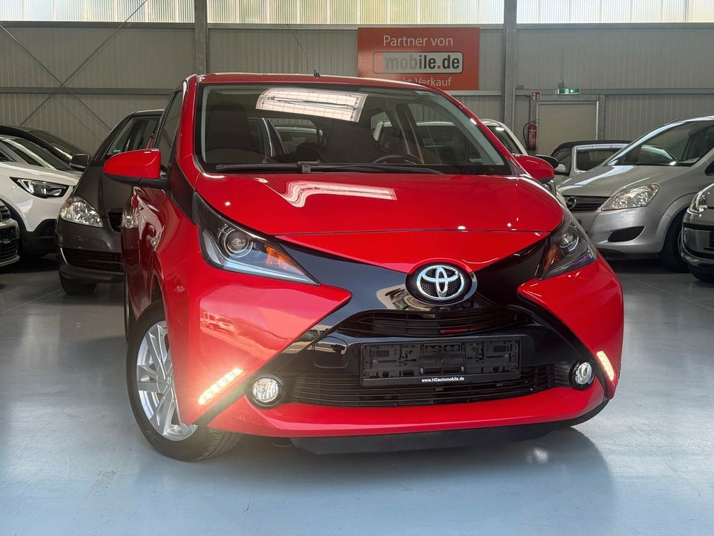 Image of Toyota Aygo (X)