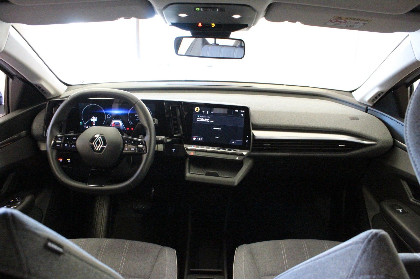Fahrzeugabbildung Renault Megane E-Tech EV40 130hp Equilibre  Boost charge