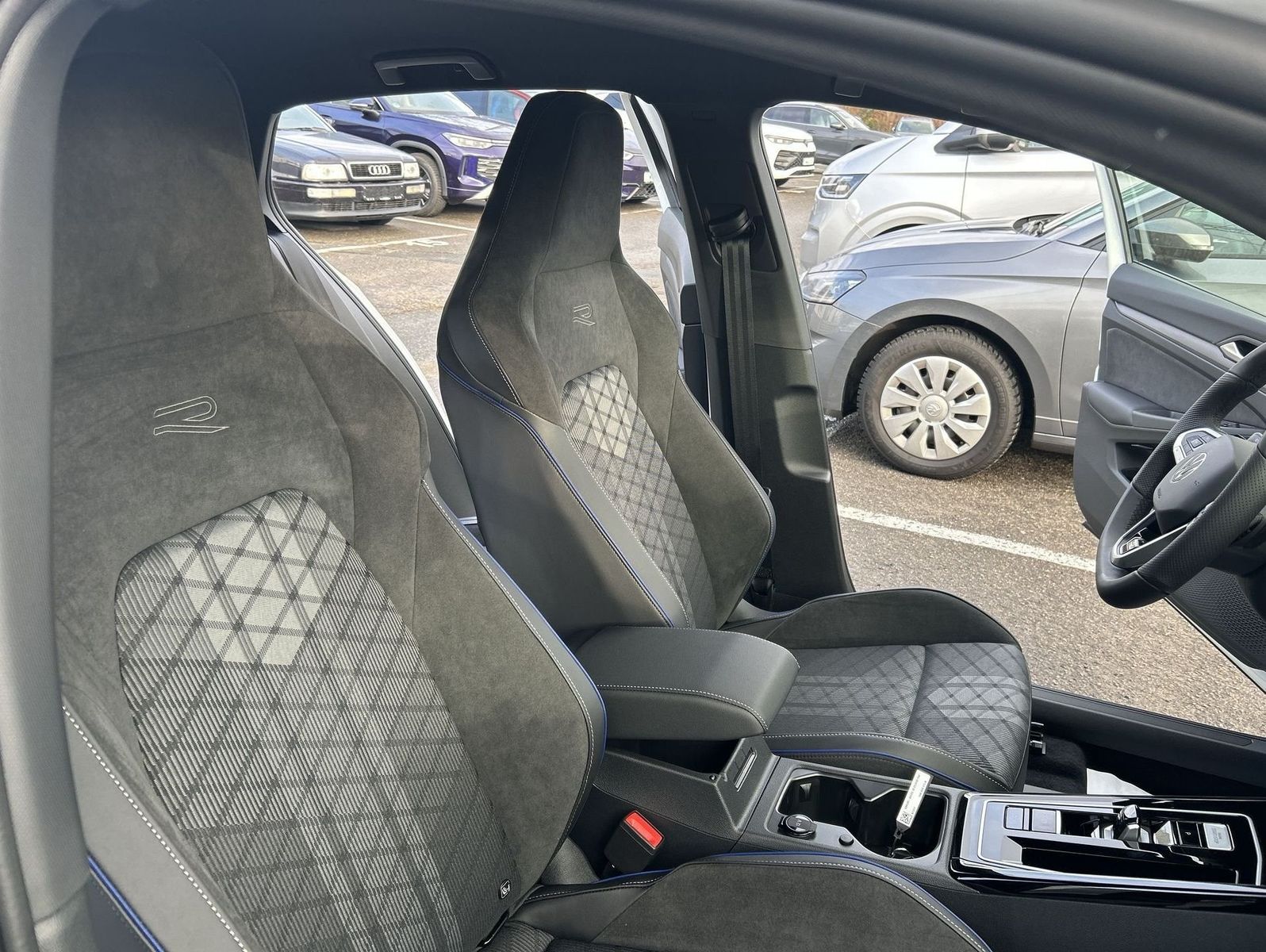 Volkswagen Golf - Bild 13
