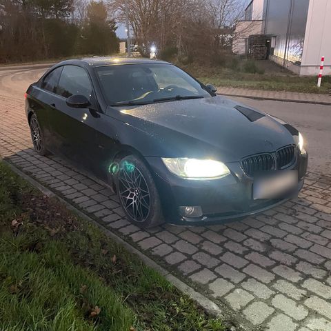 BMW 3er Coupé E92 2009 320i