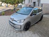Volkswagen e-up! Mit Batterie Zertifikat, Garagenfahrzeug. - graue Volkswagen e-up!