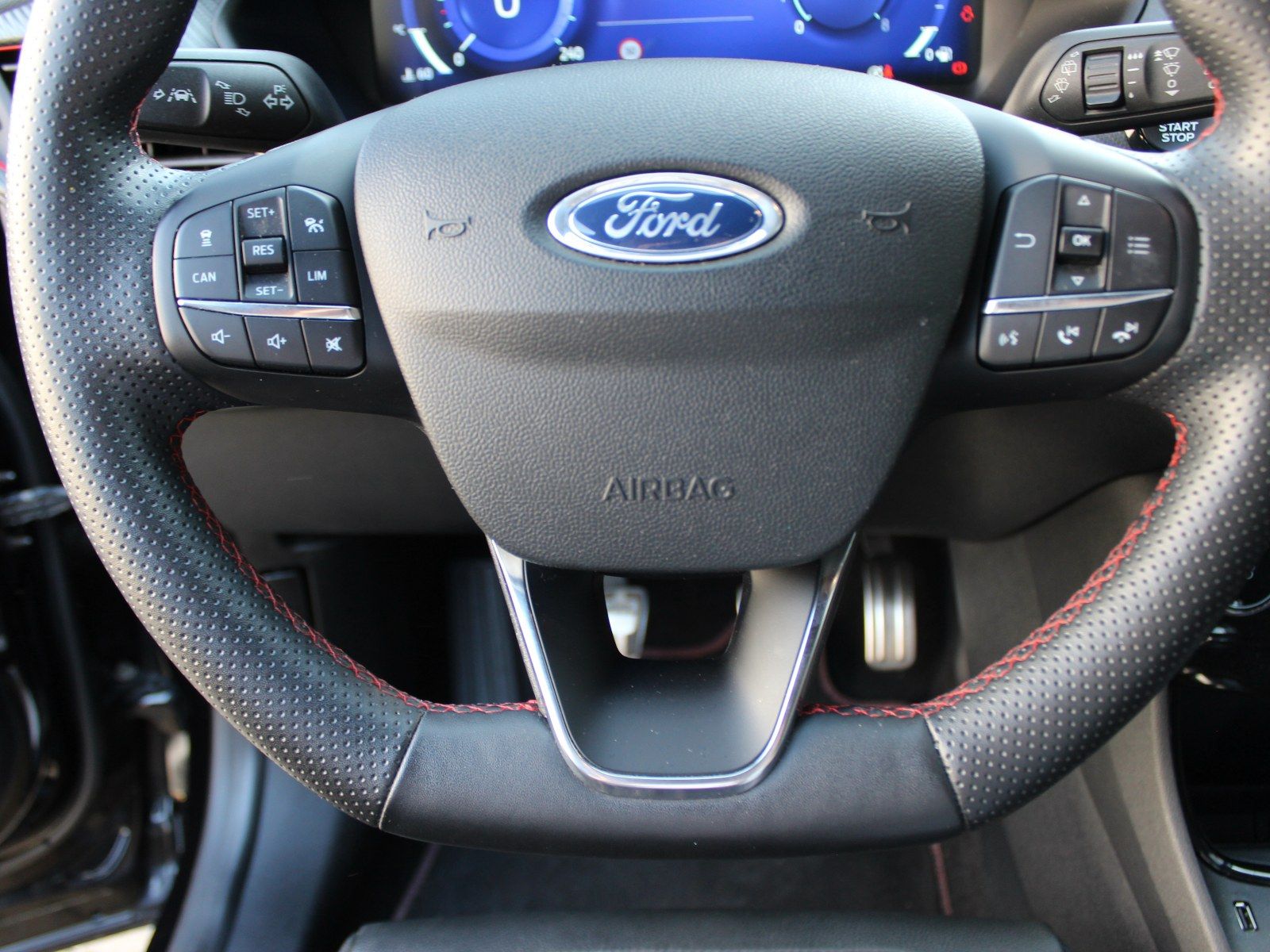 Fahrzeugabbildung Ford Puma ST-Line X 1,0 EcoBoost Mild Hybrid