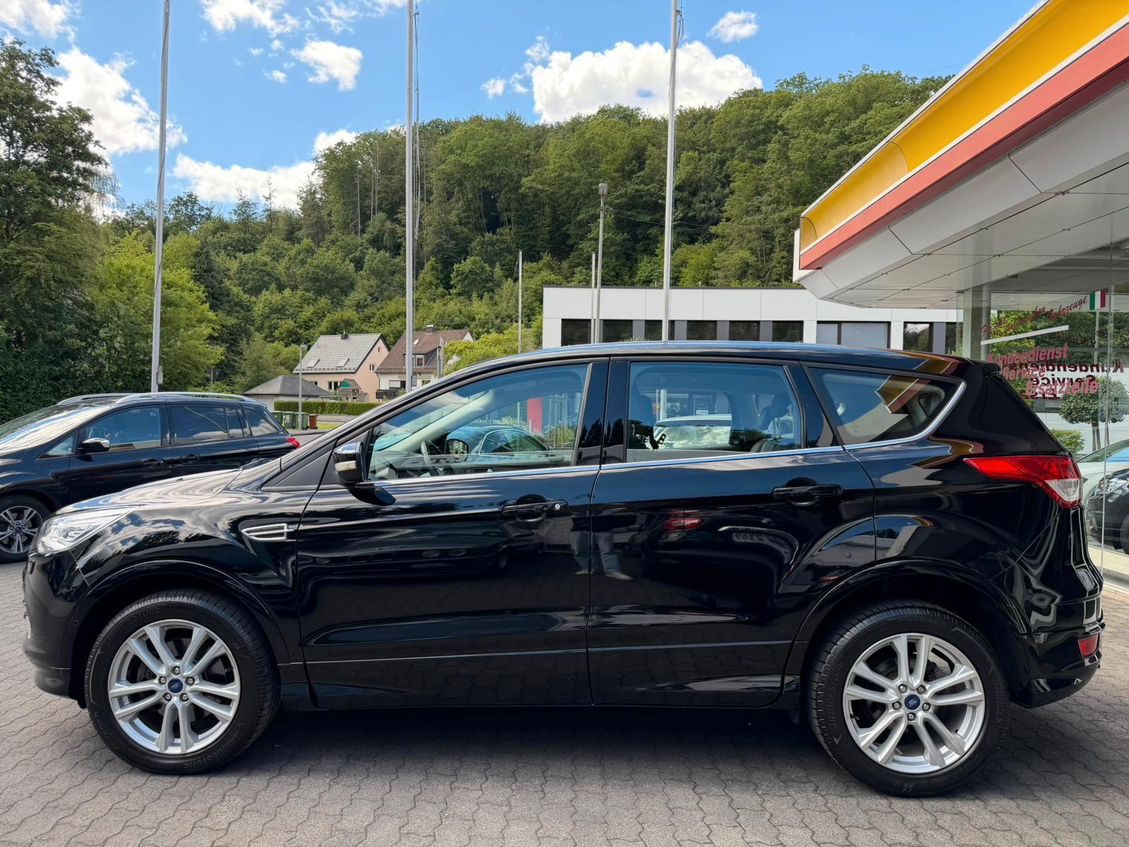 Ford Kuga Individual,2.Hd,Leder,Navy,4X4,Service+§Neu