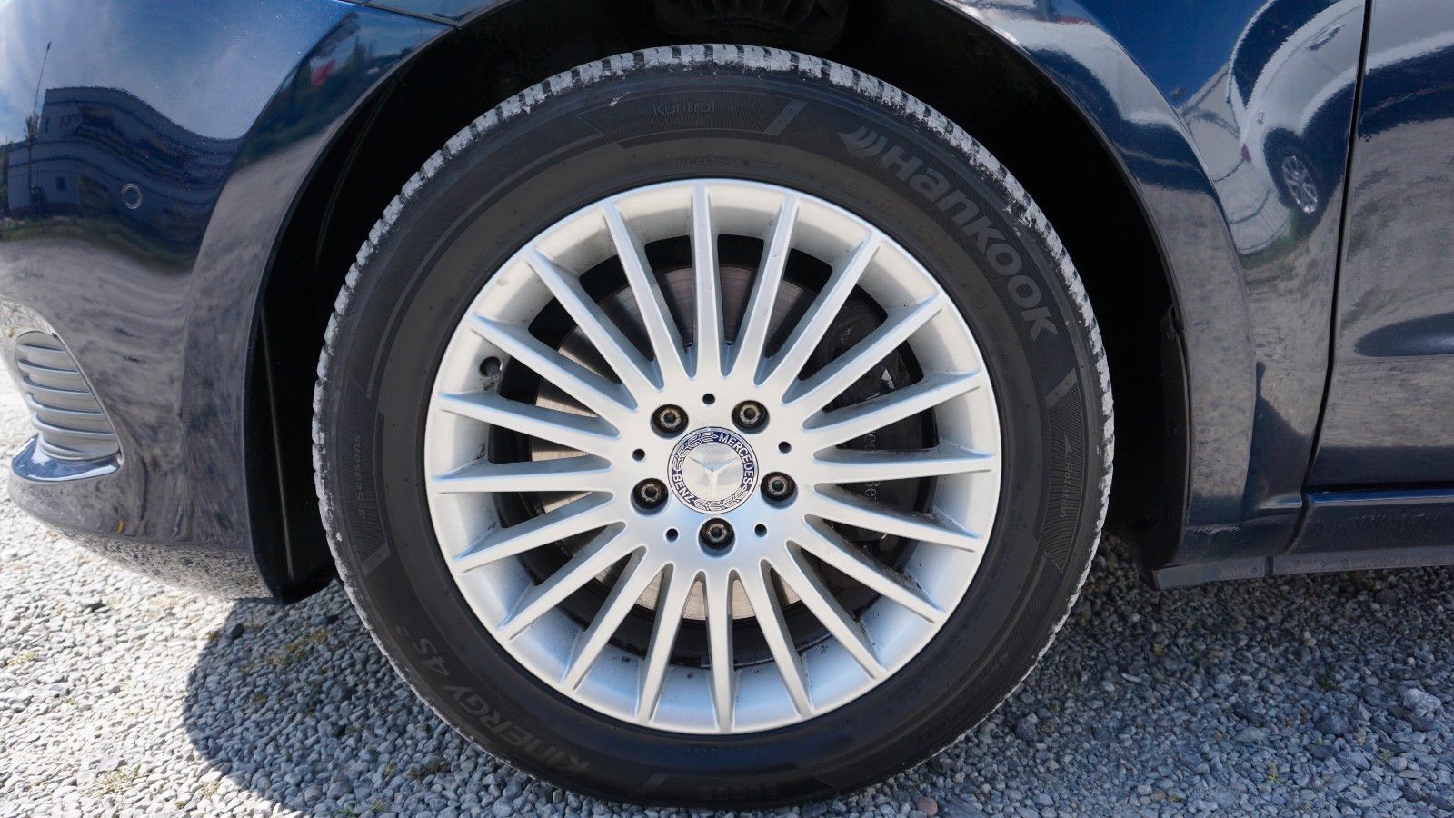 Fahrzeugabbildung Mercedes-Benz V 220d EDITION lang  7 Sitze,Navi,AHK,SR+WR