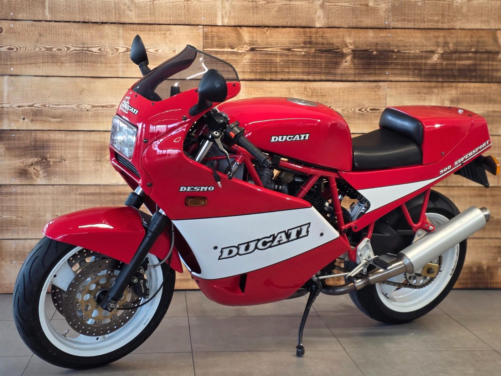 Ducati 900SS