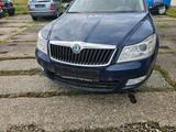 Skoda OCTAVIA - Skoda Octavia aus 2012 mit Diesel-Antrieb: Limousine