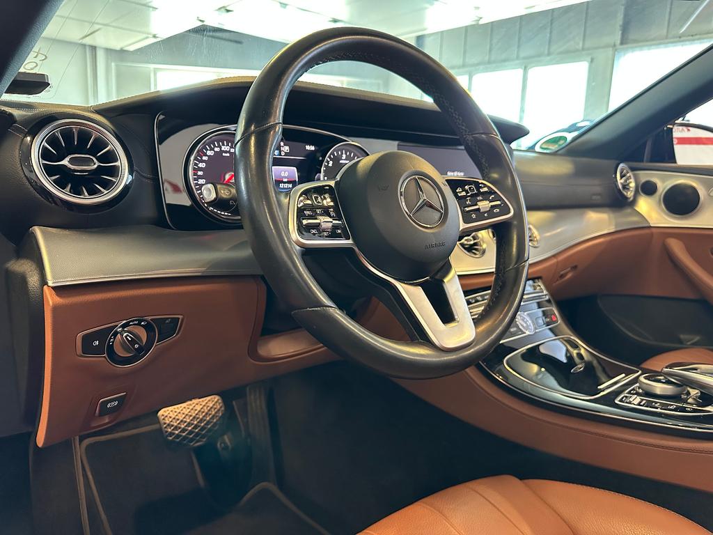 Mercedes-Benz E 220
