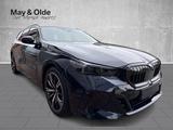 BMW 540 d xDrive Touring M-Sport Pro HUD AD StandHZG - BMW 540: Kombi
