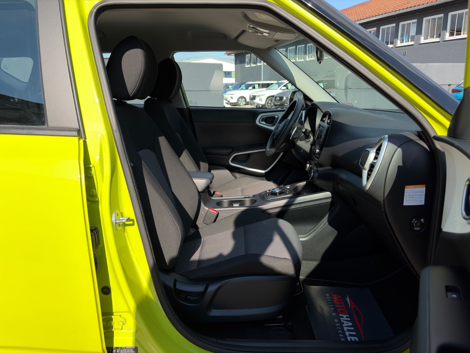 Fahrzeugabbildung Kia e-Soul Edition 39kW LED ACC LKA Kamera CarPlay