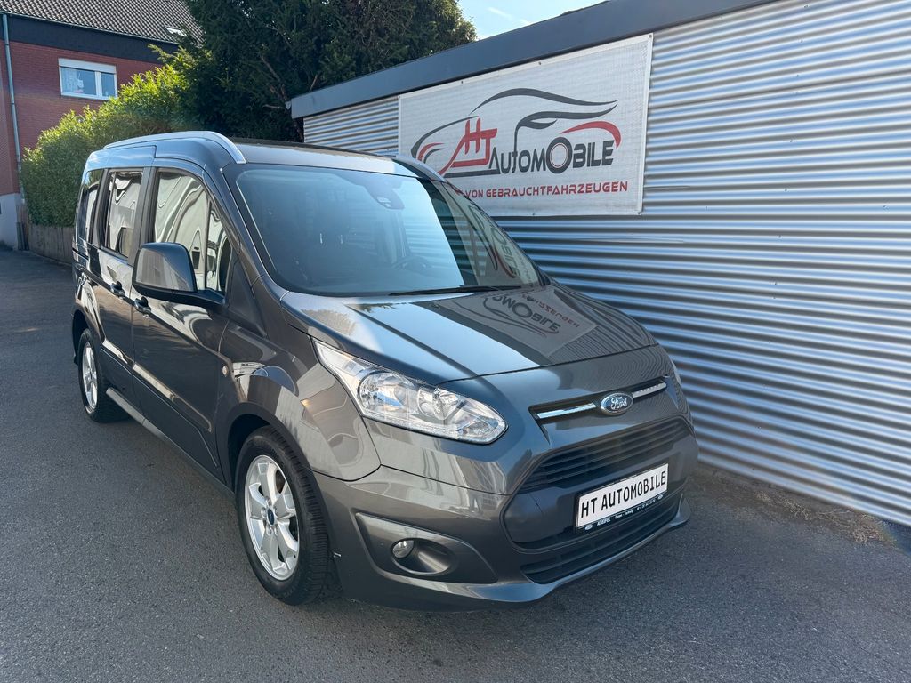 Image of Ford Tourneo
