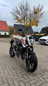 KTM 125 Duke (115) - MOTORRAD VON 81 BIS 125 CCM