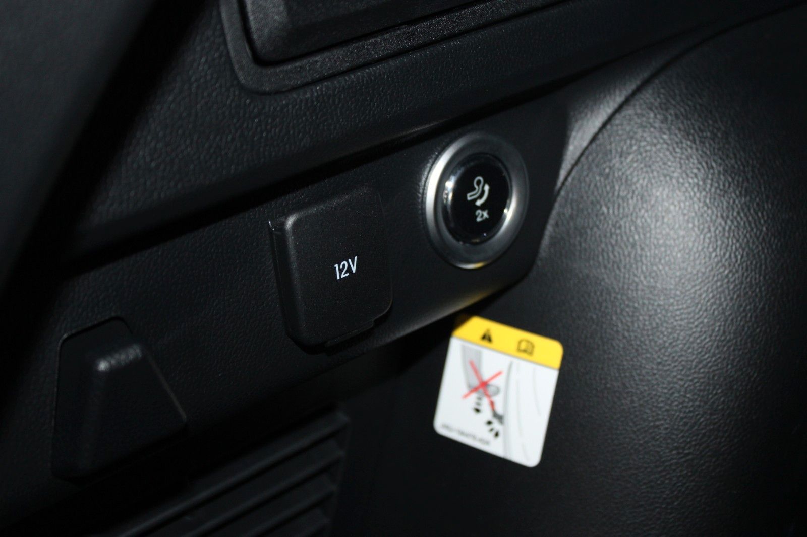 Fahrzeugabbildung Ford Kuga ST-Line X Automatik Panodach AHK Matrix LED