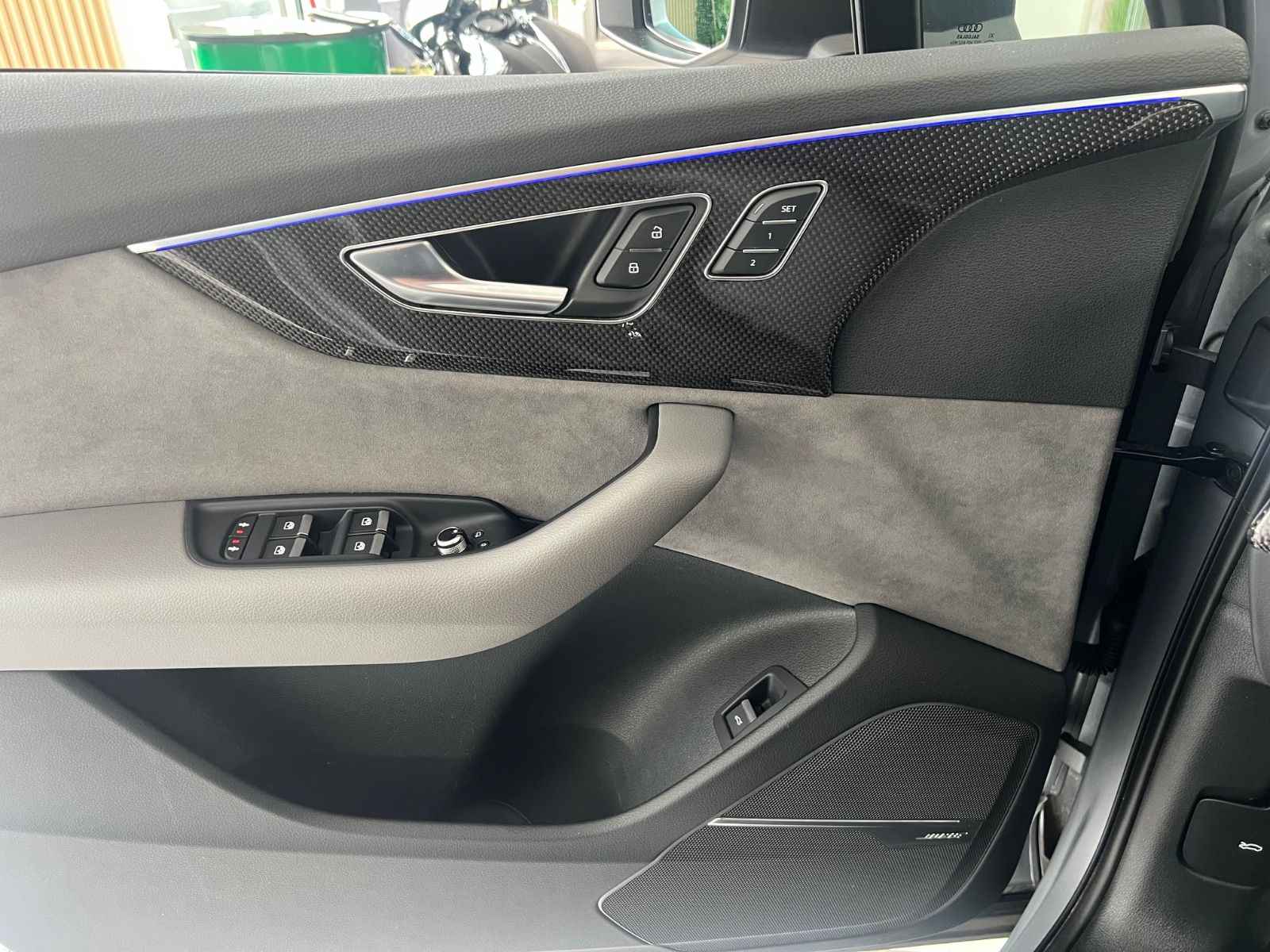 Fahrzeugabbildung Audi SQ7 4.0 TDI quattro*Head-Up * 7.SITZER*Exclusive