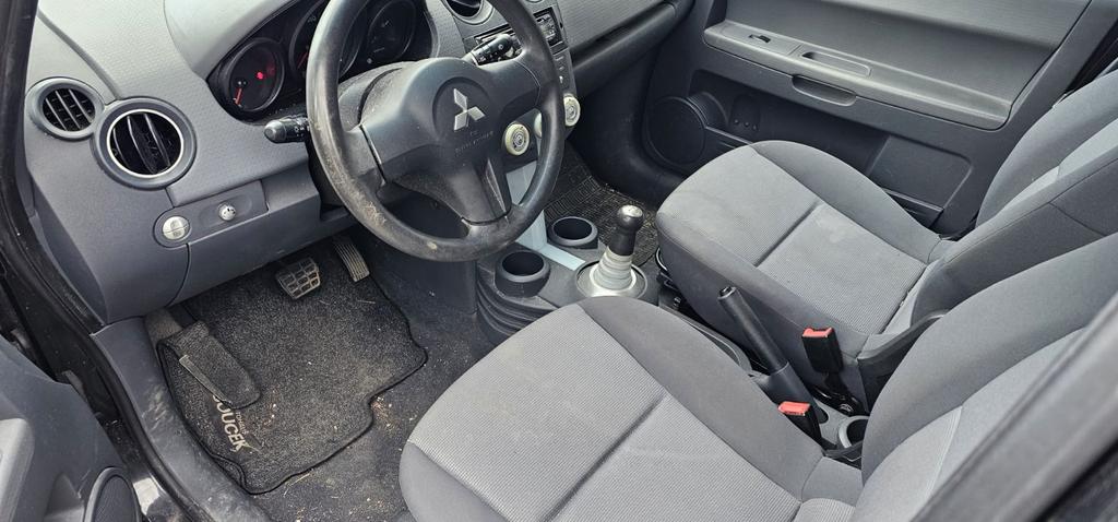 Mitsubishi Colt