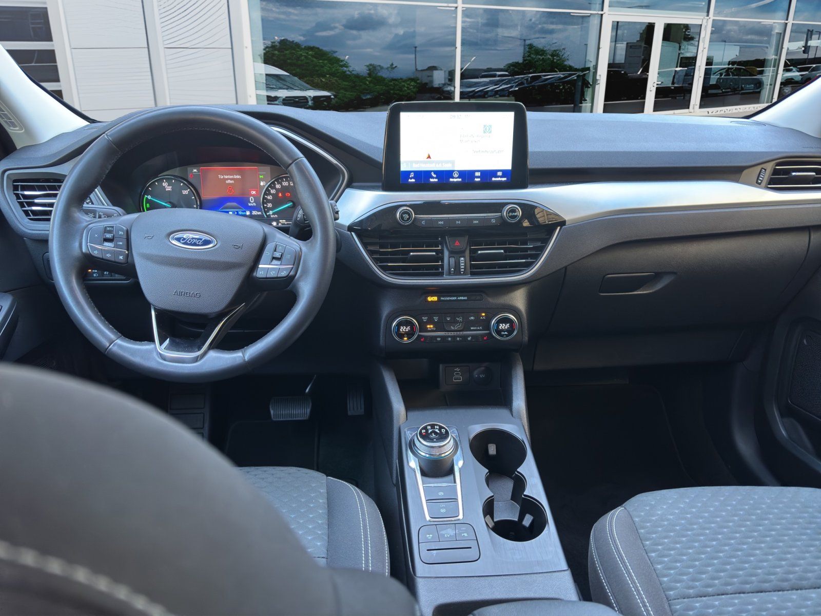 Fahrzeugabbildung Ford Kuga Plug-In Hybrid Cool & Connect