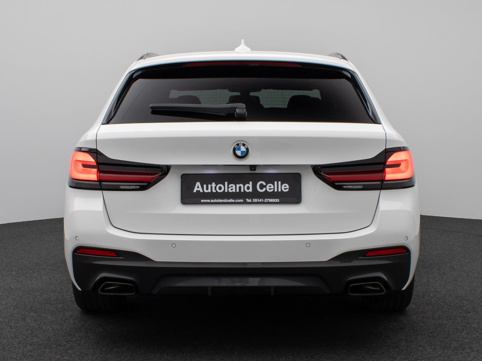 Fahrzeugabbildung BMW 530d M Sport Kamera HUD DAB H/K Komfort Alarm