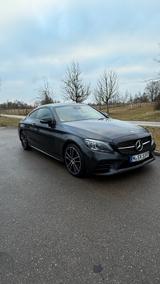 Mercedes-Benz 300 Coupé AMG Line  - Mercedes-Benz 300 in München