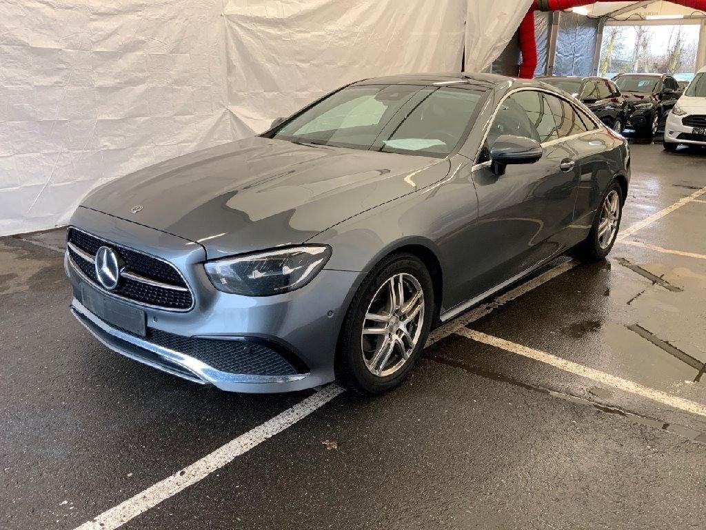 Mercedes-Benz E 220d Coupe | Pano | LED | Navi | Kam