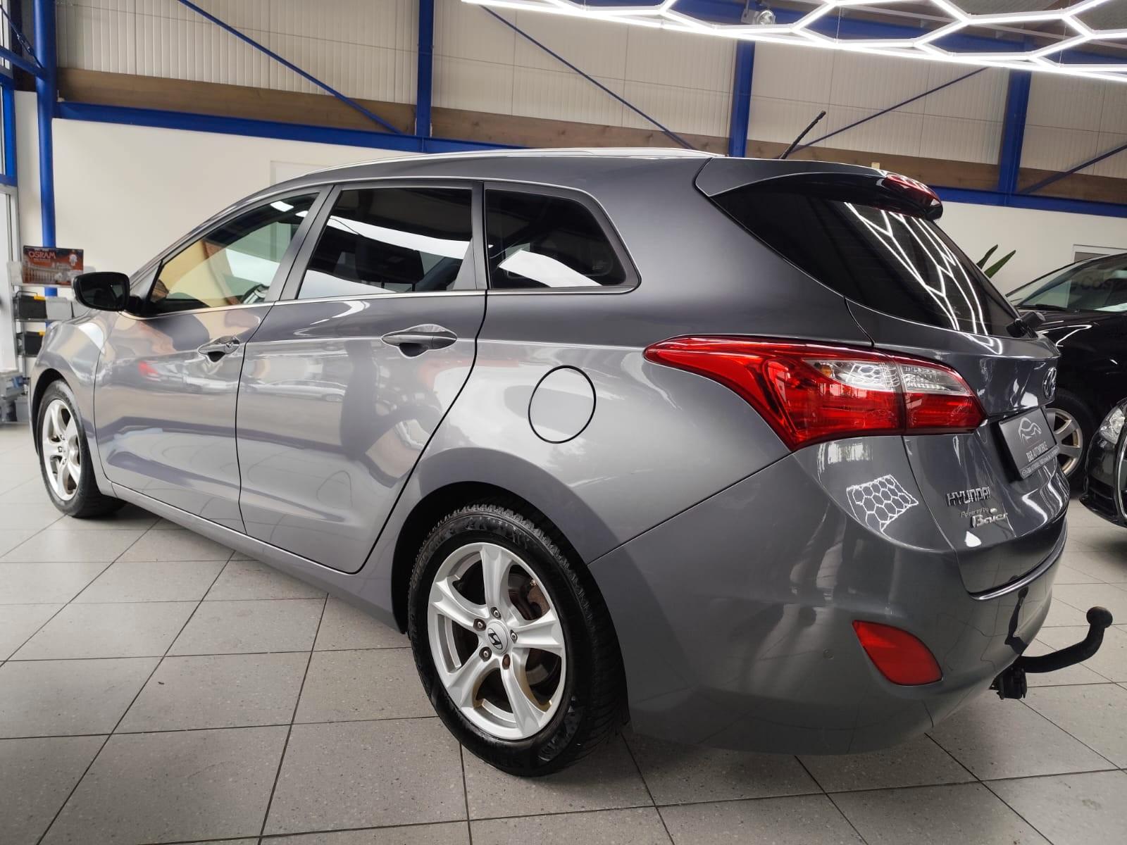 Hyundai i30 2012 — photo 7