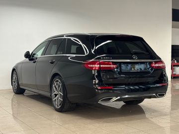 Mercedes E 220 - 8