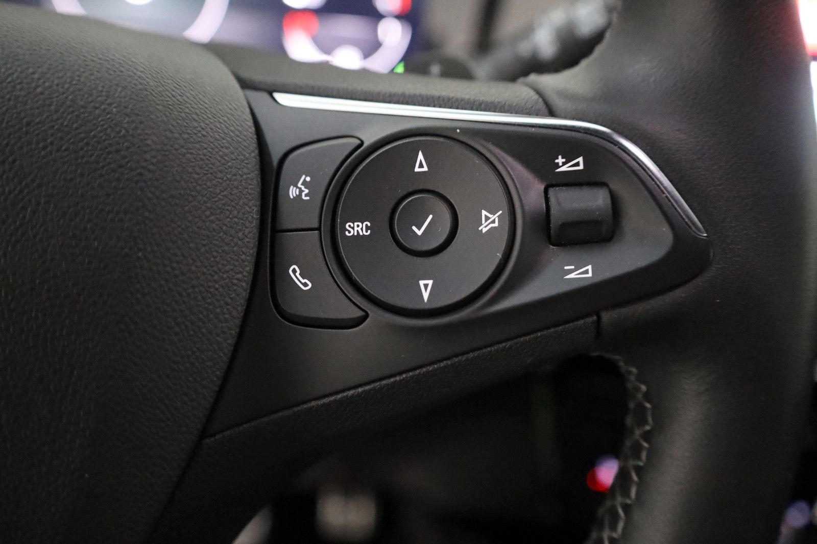 Fahrzeugabbildung Opel Mokka Ultimate T.Leder,Navi,LED,SR+WR,abn. AHK