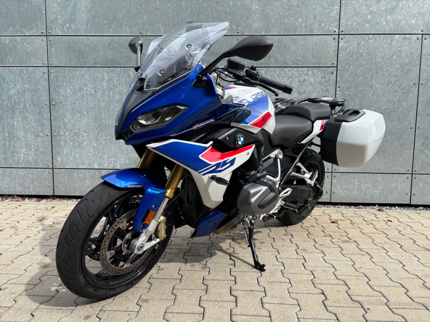 Fahrzeugabbildung BMW R 1250 RS Sport 3 Pakete Akrapovic Seitenkoffer