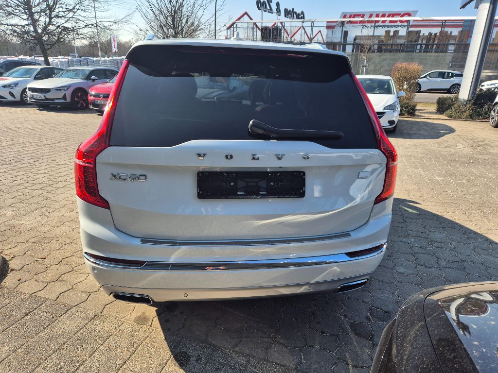 Fahrzeugabbildung Volvo XC90 Rech. T8 AWD Inscription+Luft+22Zoll+Akusti