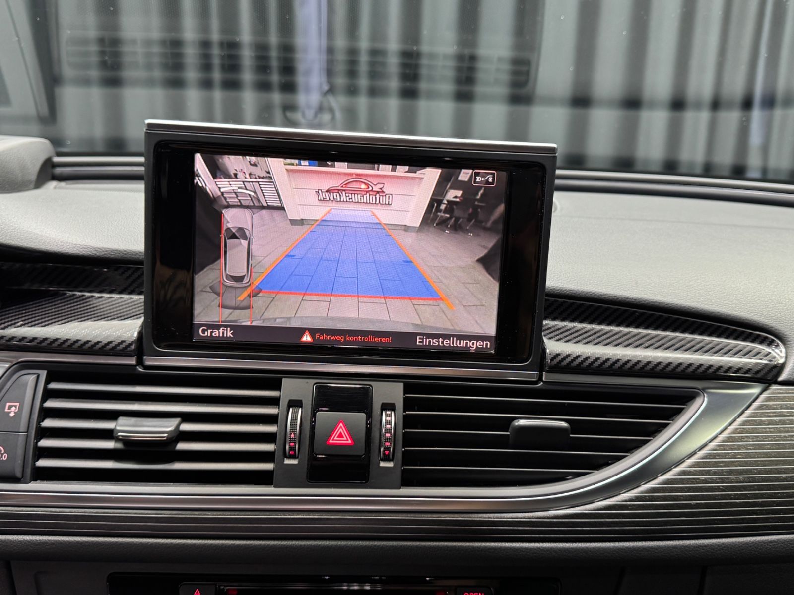 Fahrzeugabbildung Audi A6 Avant 3.0 TDI competition |BOSE|HuD|MATRIX