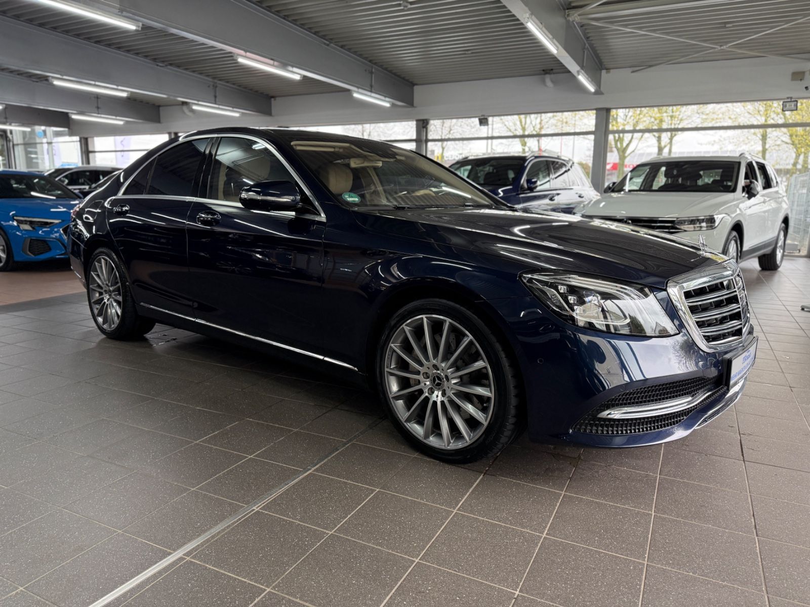 MERCEDES-BENZ S 560 Limousine 4M Park-Paket Remote+HuD+BUR