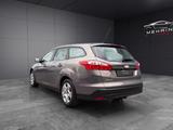 Ford Focus 1.6 Turnier 1.HAND AHK KLIMA SERVO TÜV - Ford Focus aus 2011: 1.6