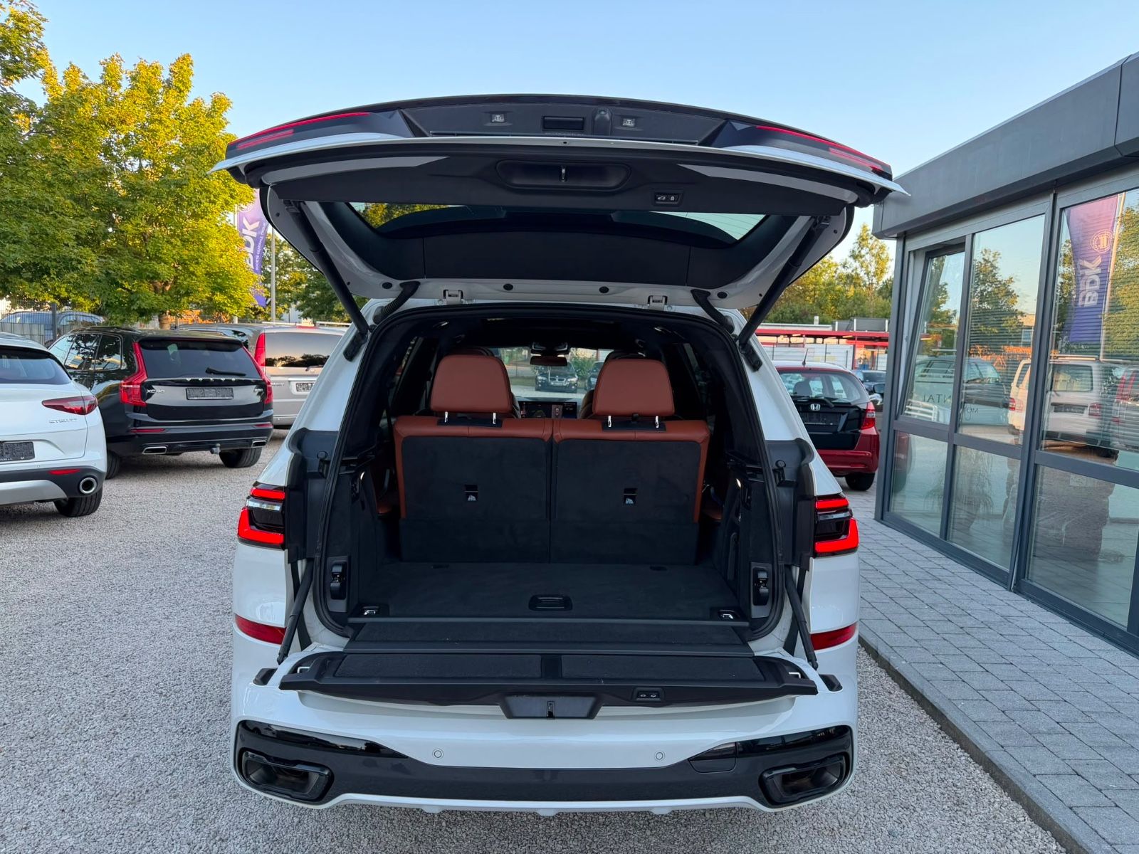 BMW X7 X7 xDrive 40 d M Sport*6-Sitzer*Sky-L*AHK*, Ansicht 19