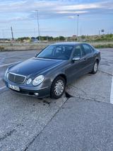 Mercedes-Benz E 280 CLASSIC  - schwarze Mercedes-Benz E 280