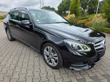 Mercedes E 200 - 3