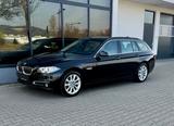 BMW 520i Kombi AUTOMATIK*AHK*PANO*LEDER*NAV*SHZ*PDC - BMW 5er Reihe aus 2013