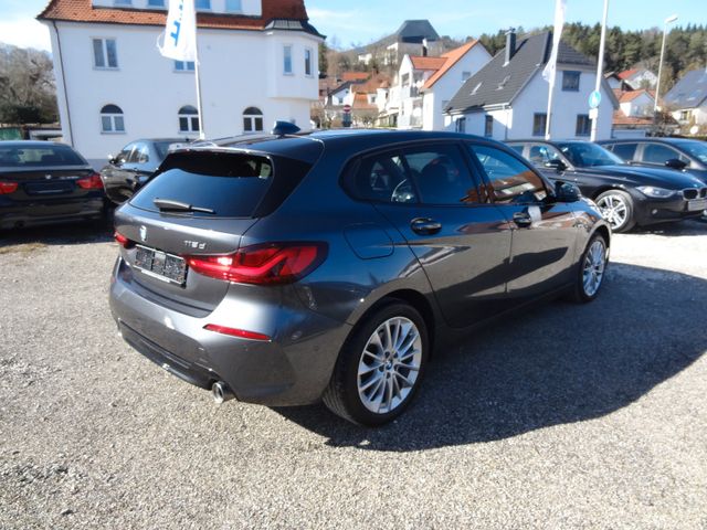 Fahrzeugabbildung BMW 118 d Sport Line/HUD/Navi/Kamera/LED/Virtual/