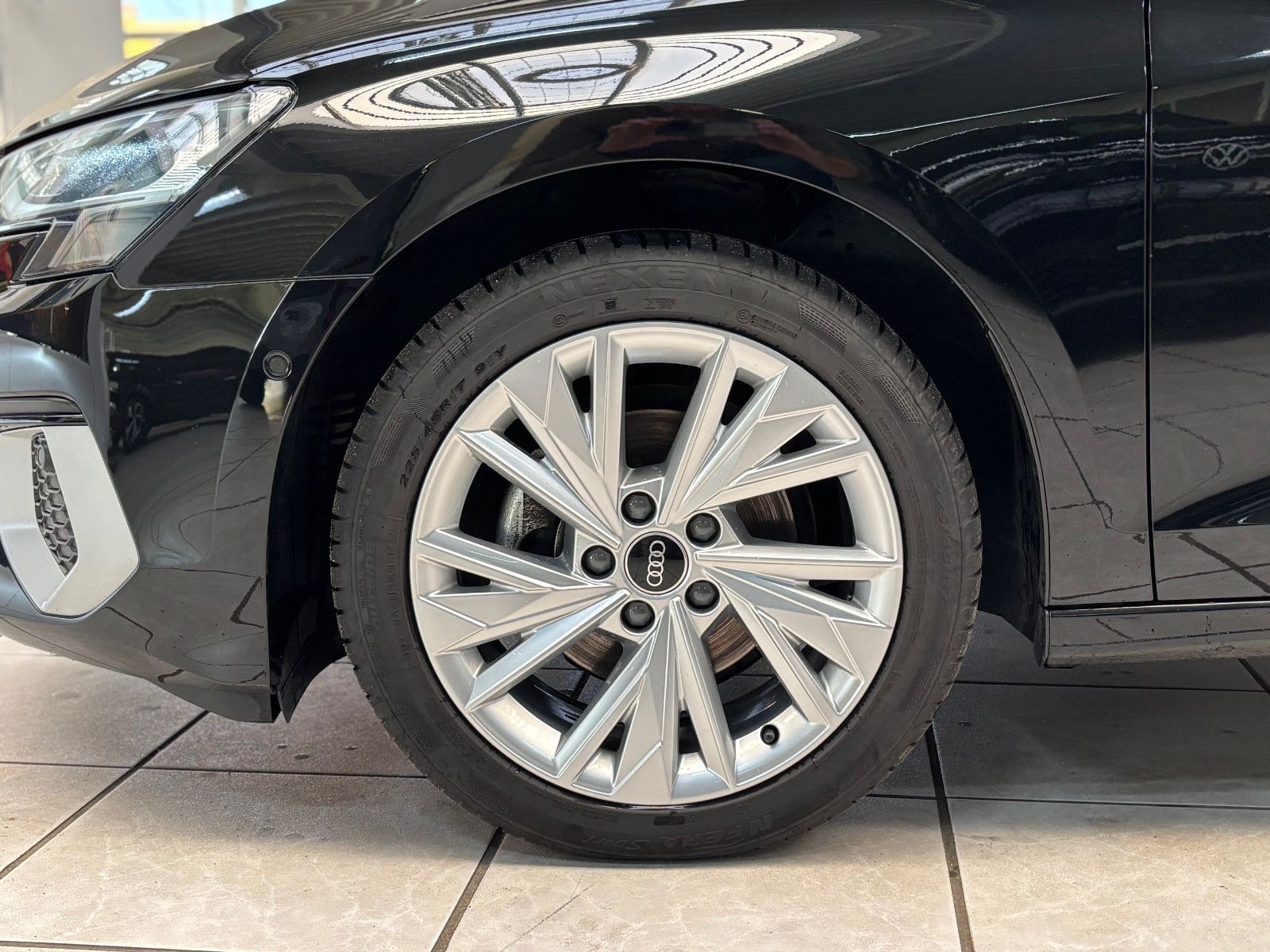 Fahrzeugabbildung Audi A3 Sportback 35 TDI advanced LED+KAMERA+NAVI+GRA