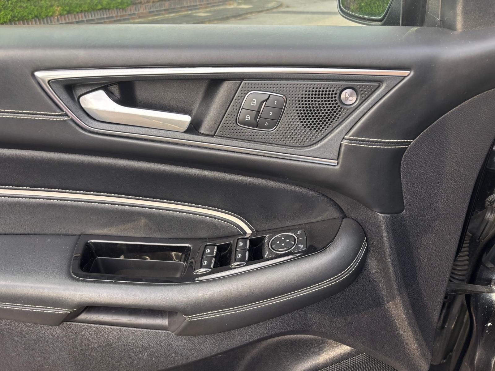 Ford Edge 2,0 l EcoBlue Bi-Turbo 4x4 VIGNALE Auto...
