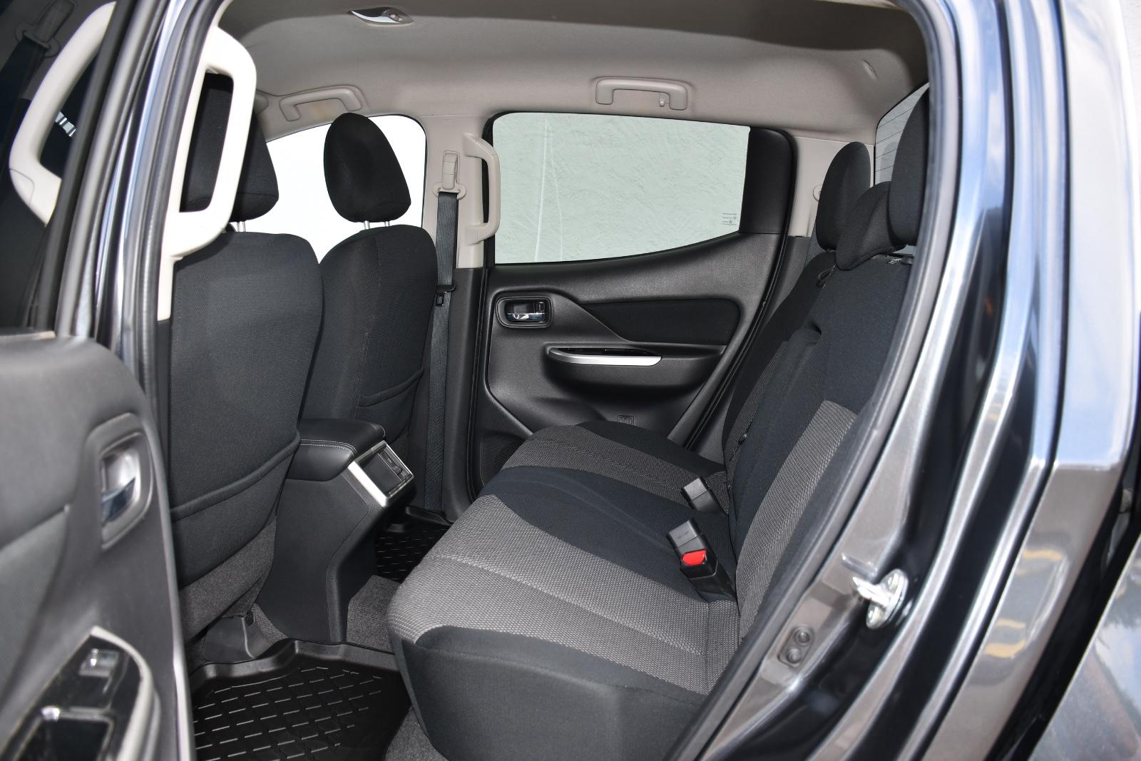 Mitsubishi L200 Spirit Doppelkab. 4WD Sitzh Kamera LED Spur