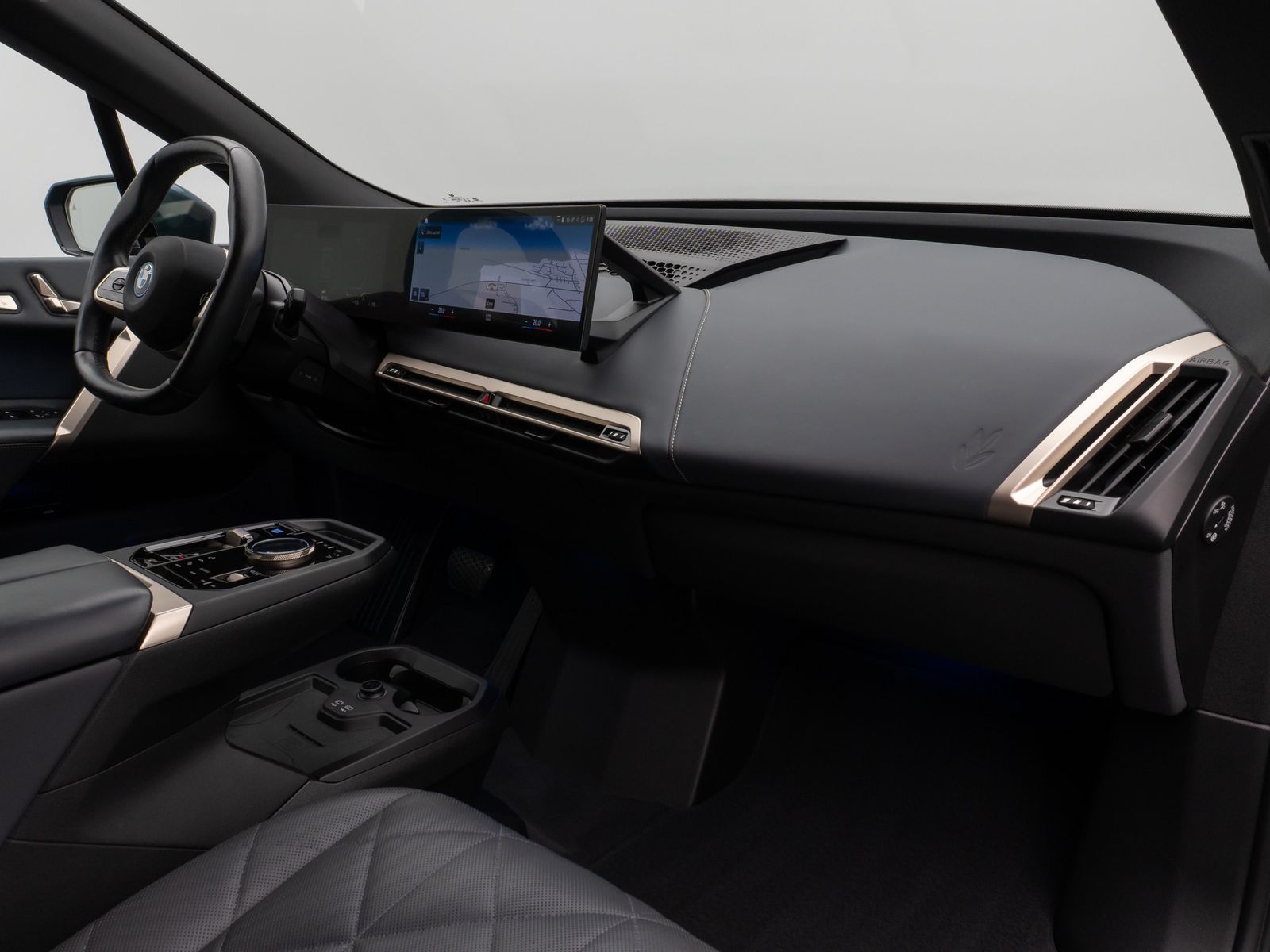 Fahrzeugabbildung BMW iX xD40 Sport Panorama 360° Laser DAB H/K 21Zoll