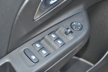 Bild 8 Opel Corsa Elektro Cosmo